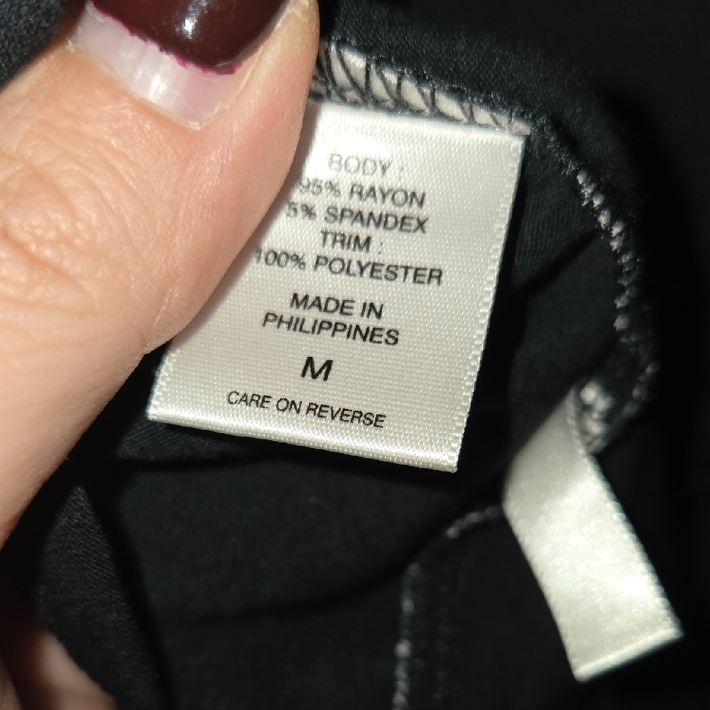New York & Company Black and Gray Paisley Blouse - Picture 4 of 4